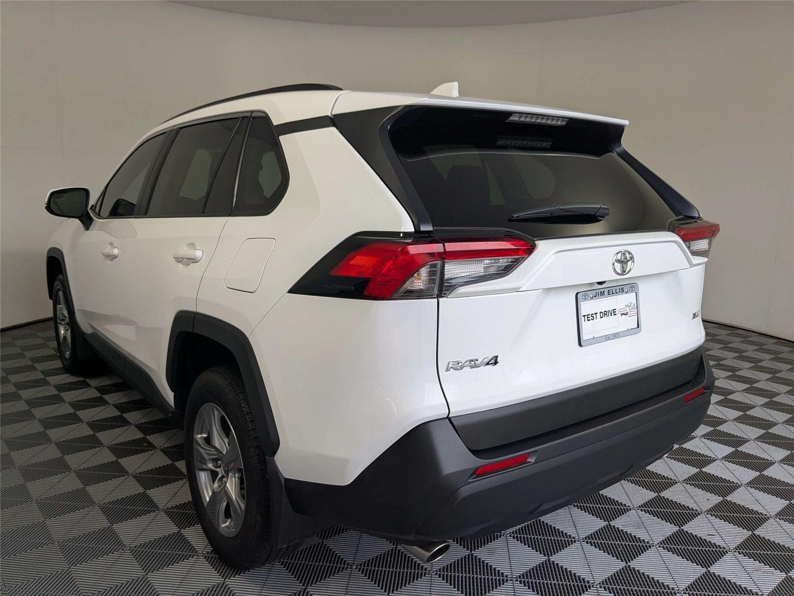 Certified Used 2024 Ice Cap Toyota XLE image 5