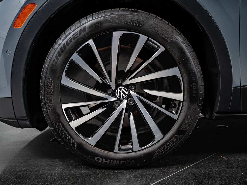 Used 2024 Pure Gray Volkswagen Standard image 13