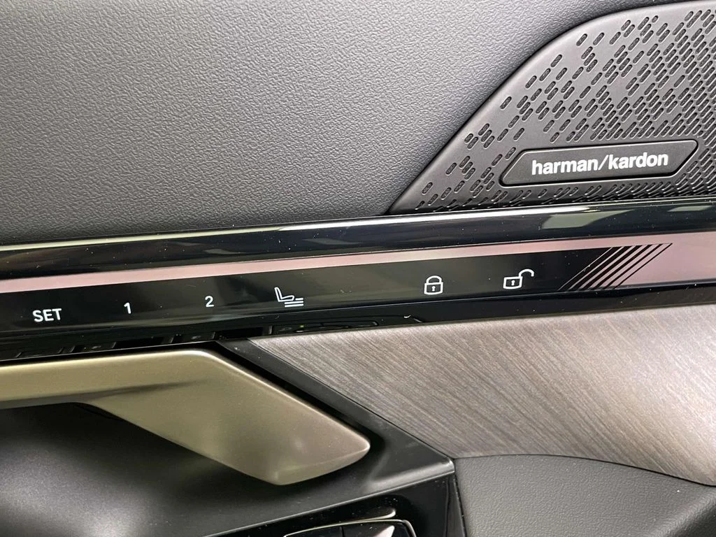 New 2027 Gray BMW 530i xDrive image 30