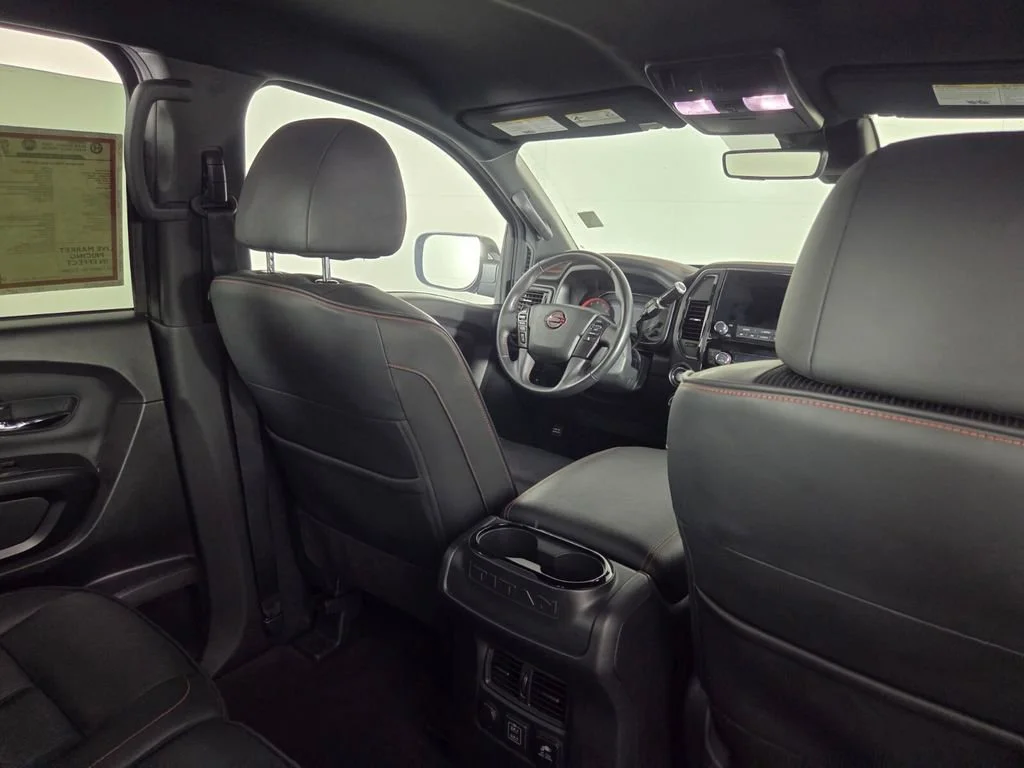 2024 Nissan Titan PRO-4X - Photo 30