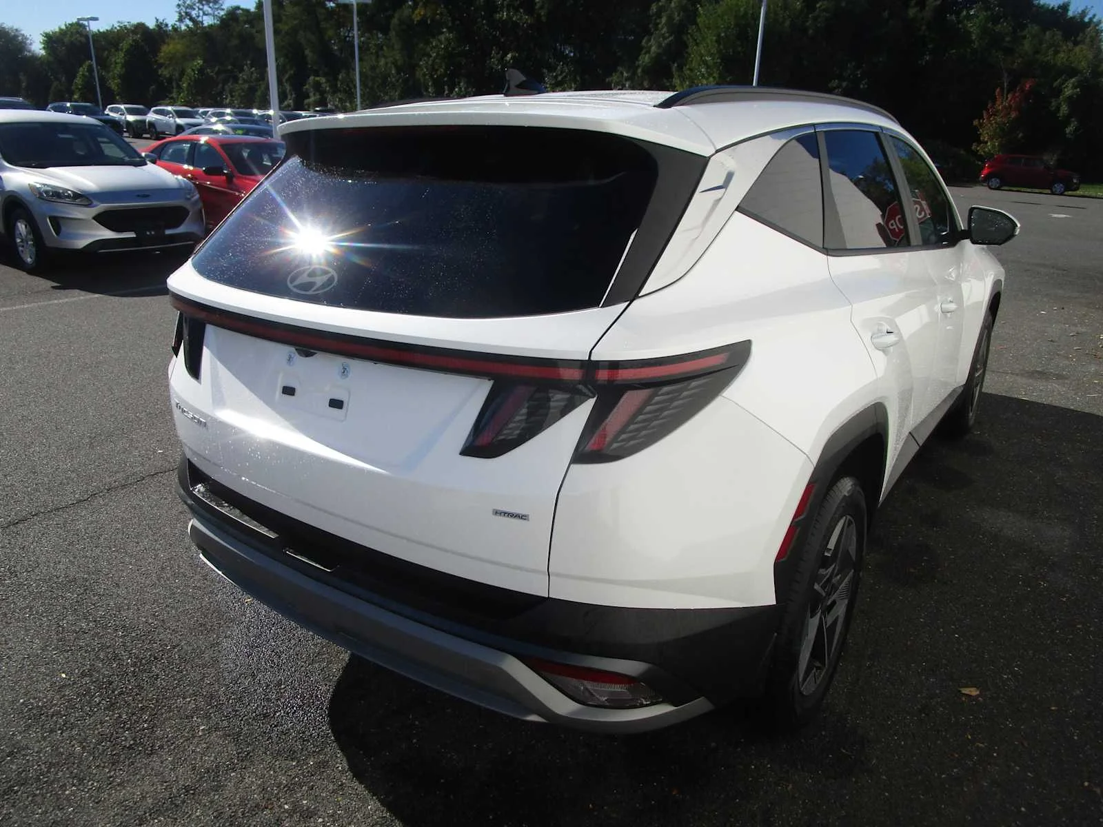 Used 2025 Serenity White Pearl Hyundai SEL Convenience image 4