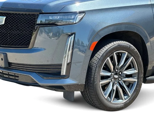 Used 2021 Gray Cadillac Sport image 9