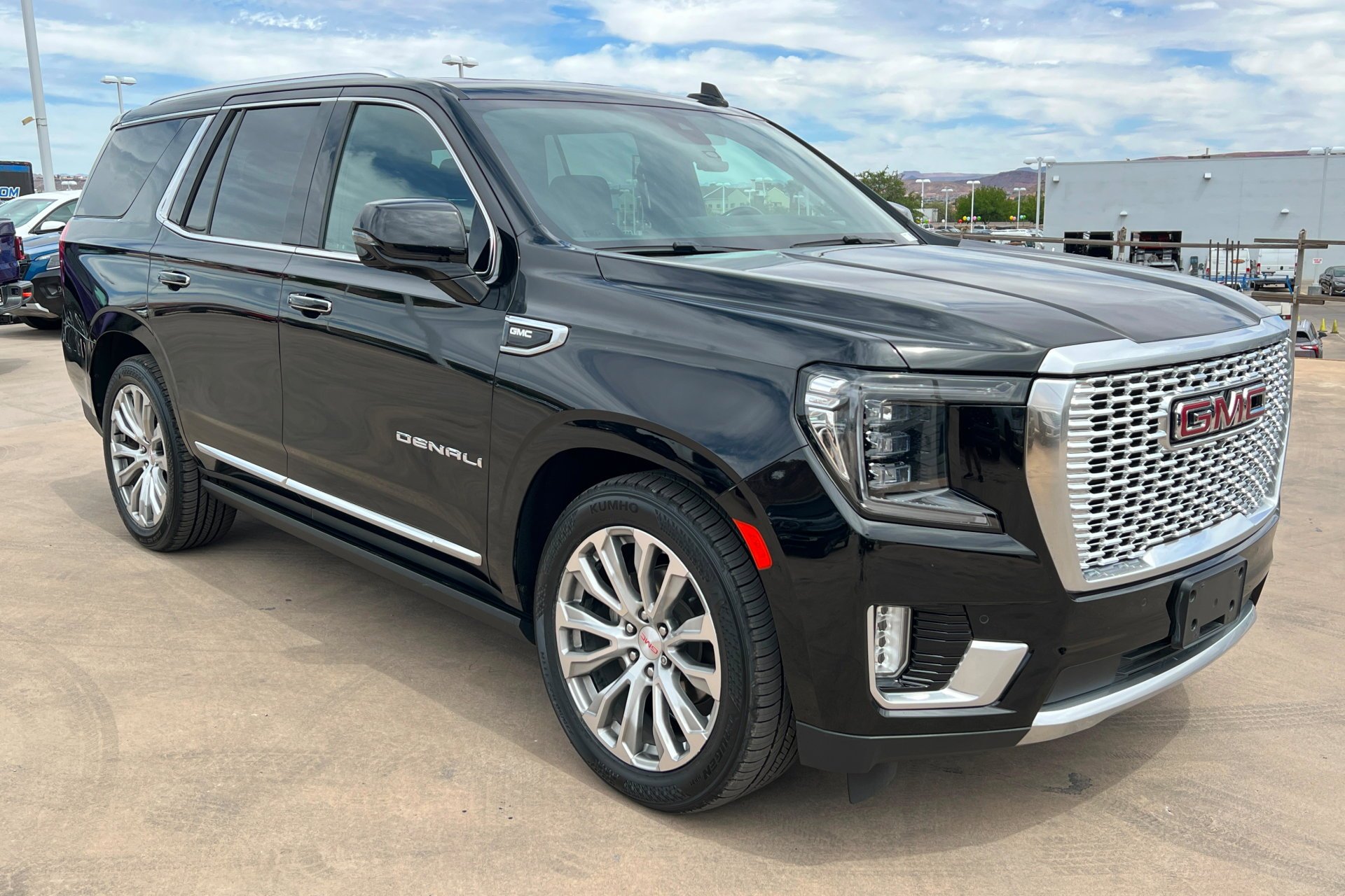 Used 2022 Onyx Black GMC Denali image 8