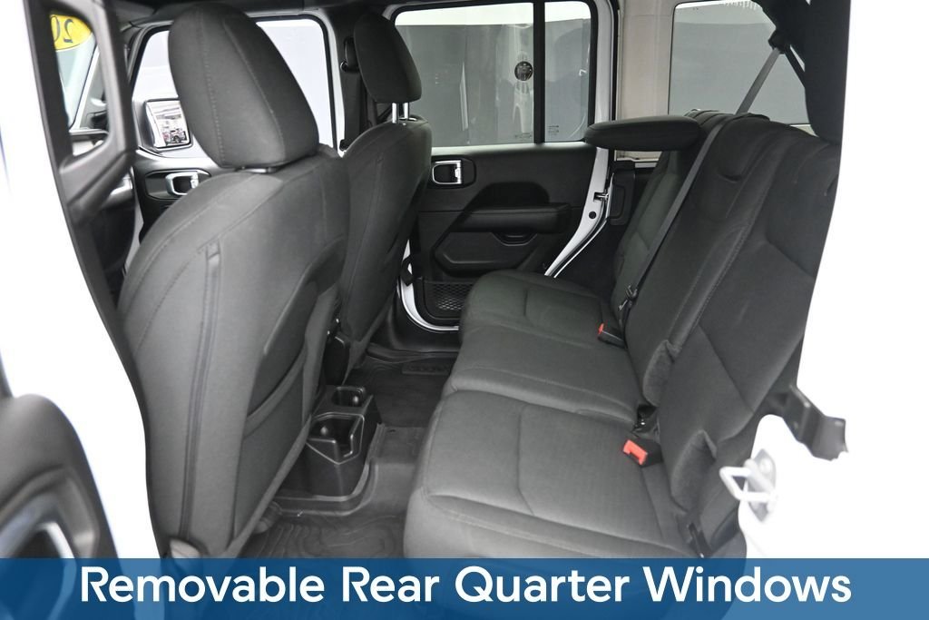 Used 2022 White Jeep Unlimited Sahara image 13
