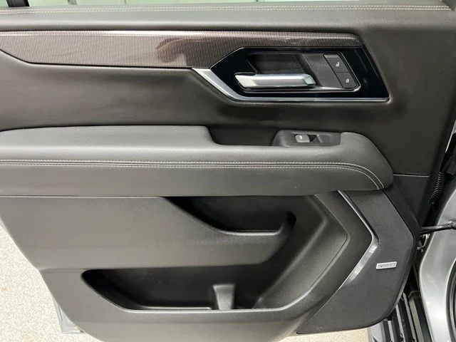 Used 2025 Gray GMC Elevation image 42