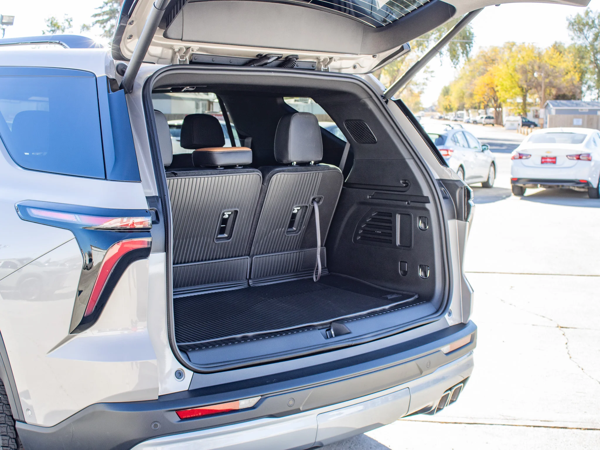 2027 Chevrolet Traverse Z71 - Photo 9