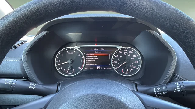 Used 2025  Nissan SV image 15