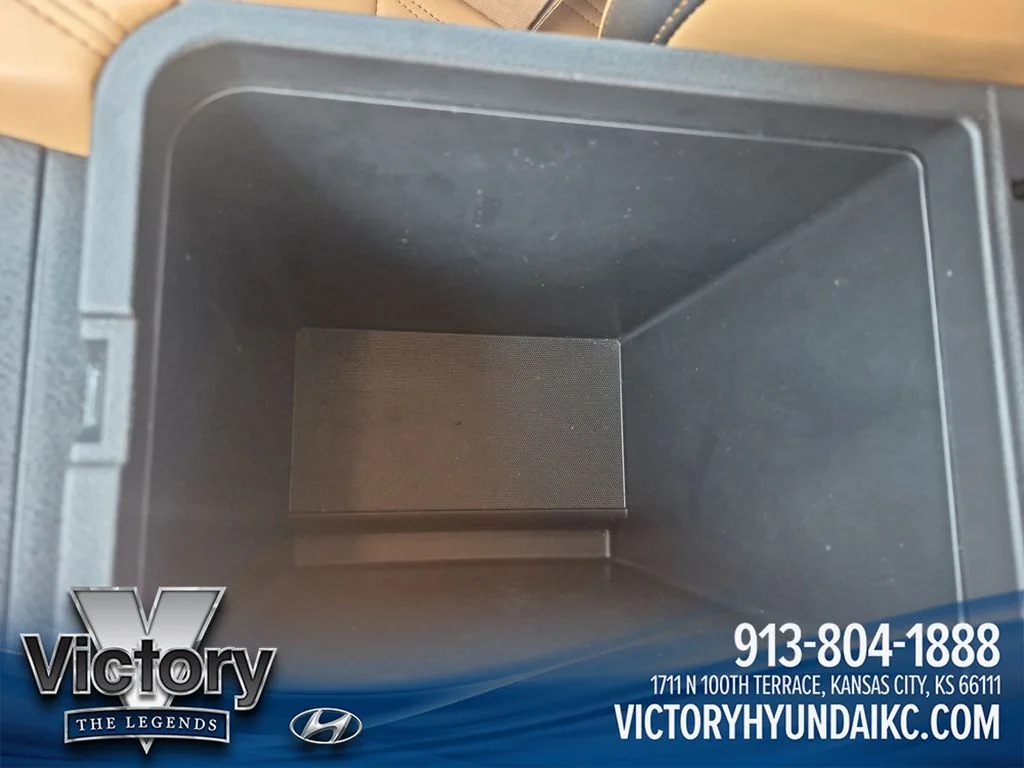 Used 2025 Gray Nissan SV image 27
