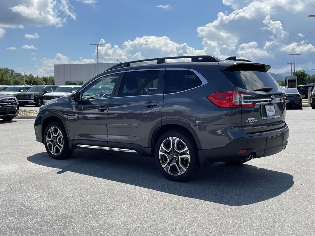 Used 2026 Magnetite Gray Metallic Subaru Limited image 30