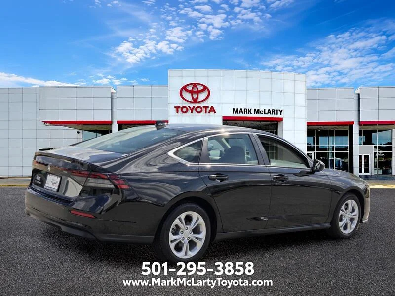 Used 2025 Crystal Black Pearl Honda LX CVT image 5