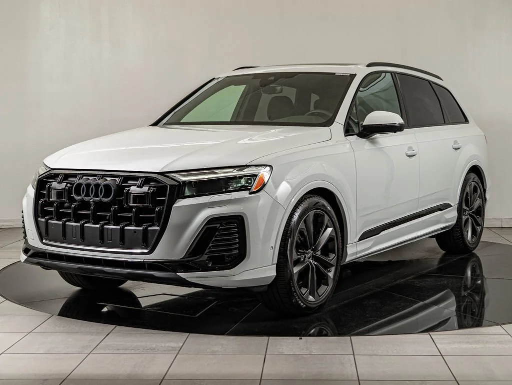 Used 2025 Glacier White Metallic Audi 55 Premium Plus image 1
