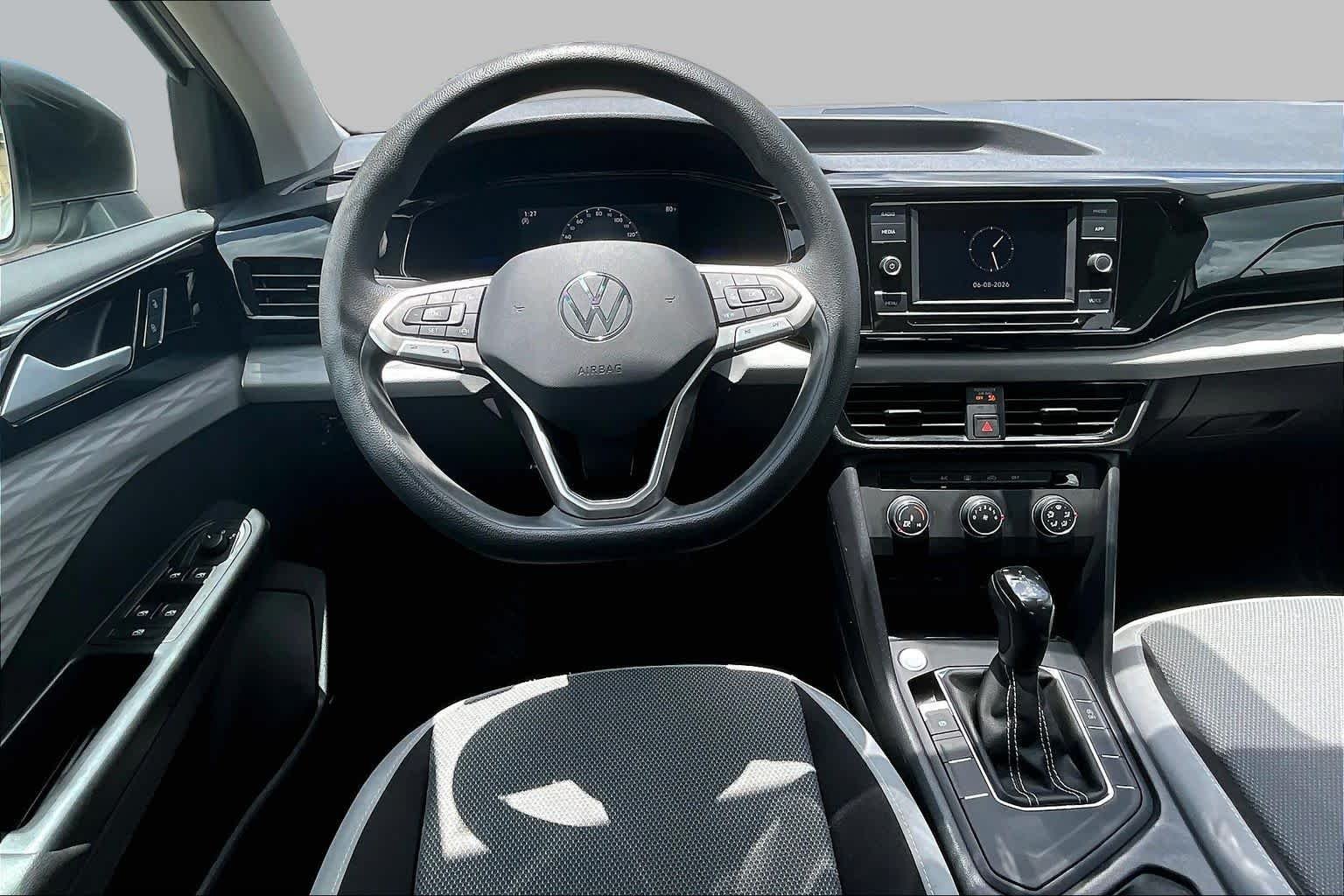 Used 2022 Pure White Volkswagen S image 6