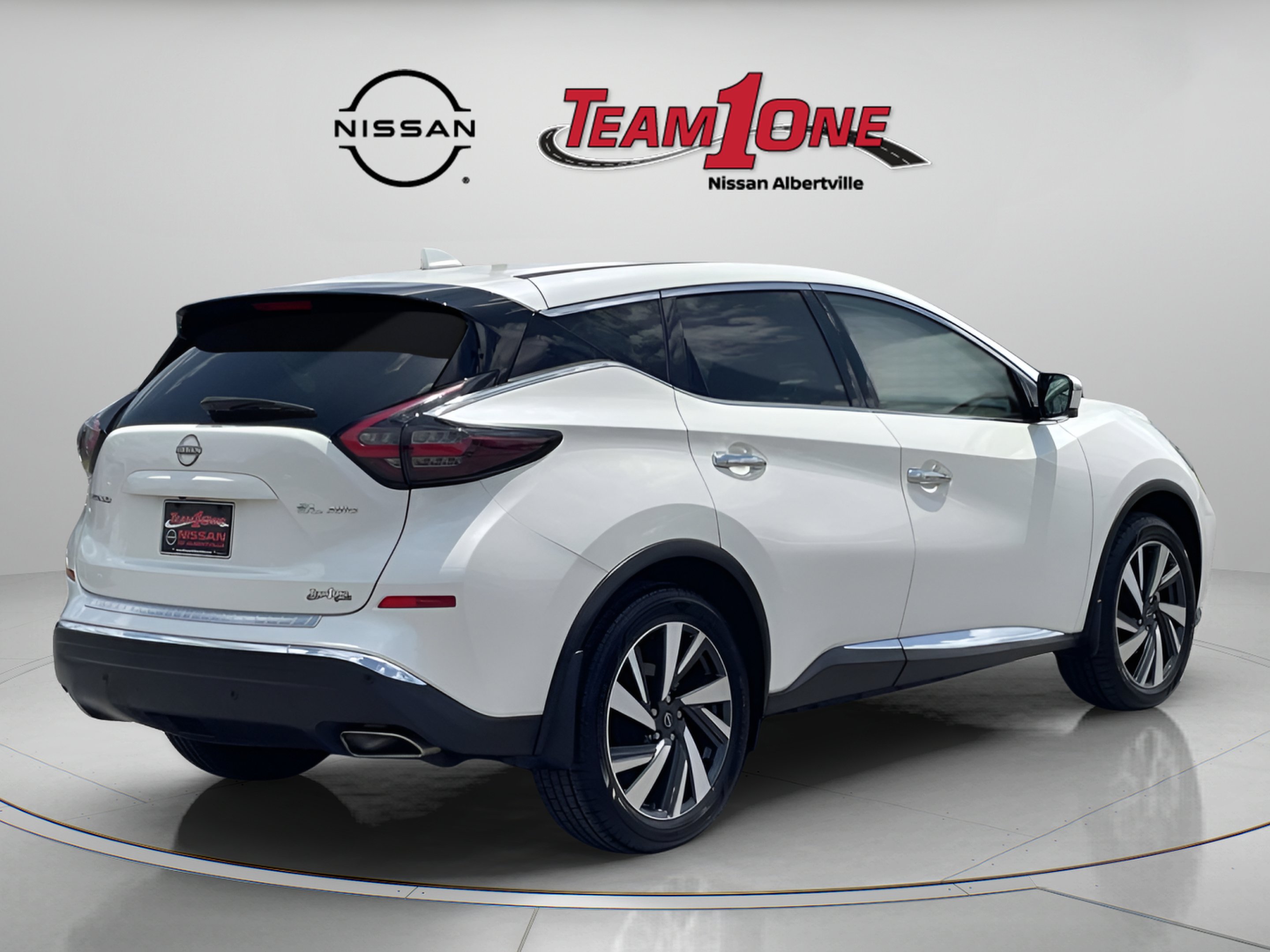 Used 2024 White Nissan SL image 7