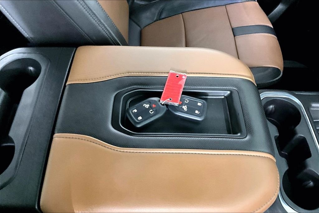 Used 2021 White Chevrolet High Country image 33