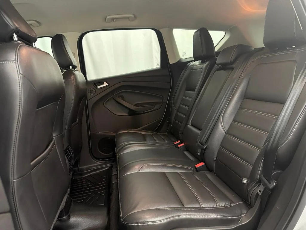Used 2019 Silver Ford Titanium image 25