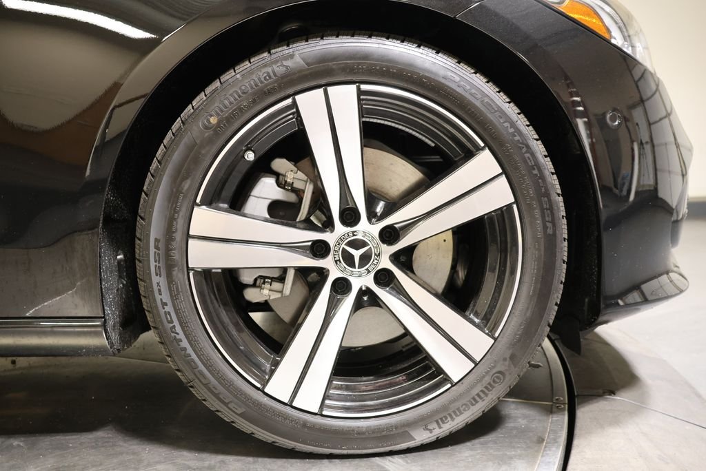 Used 2026 Obsidian Black Metallic Mercedes-Benz C 300 image 14