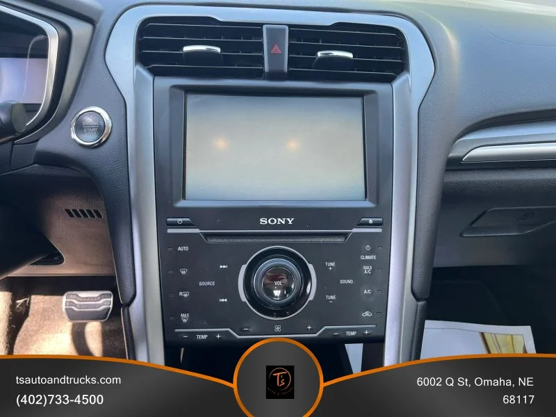 Used 2015 Red Ford Titanium Hybrid Sedan 4D image 22