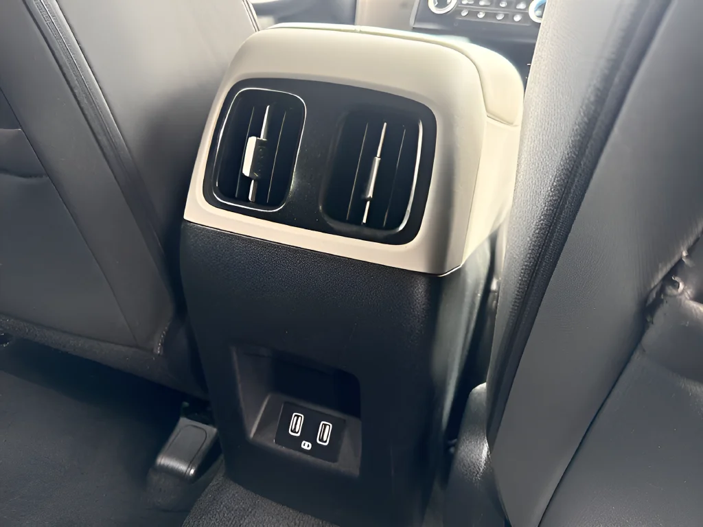 Used 2023 Silver Hyundai SEL image 19