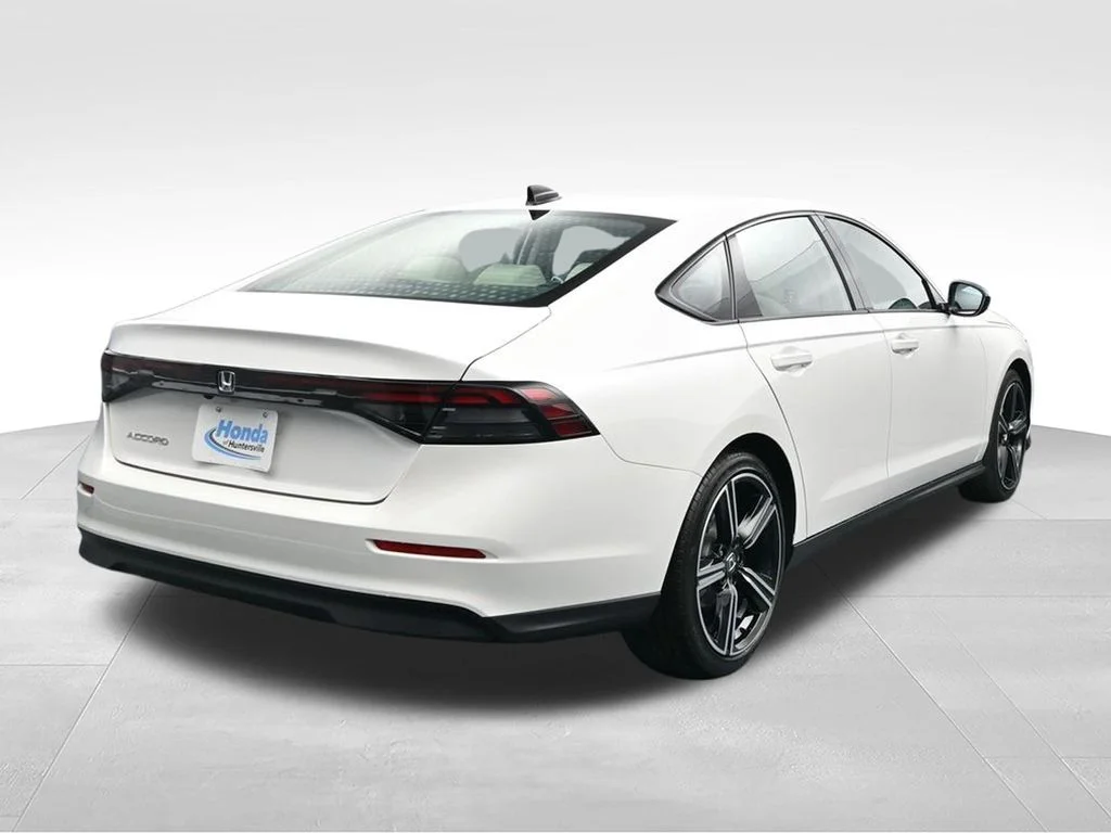 New 2026 Platinum White Pearl Honda SE image 7