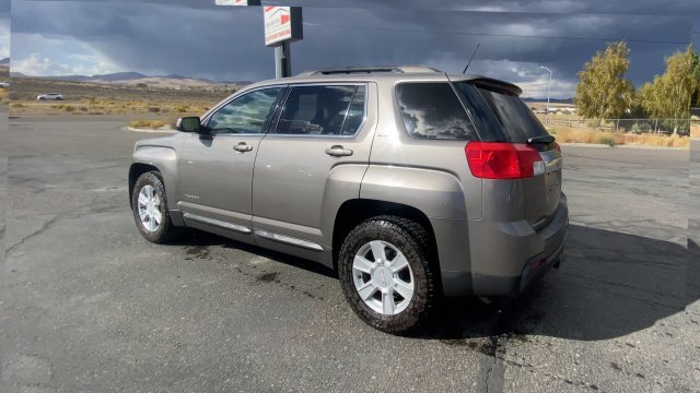 Used 2011 Mocha Steel Metallic GMC SLE-2 image 6