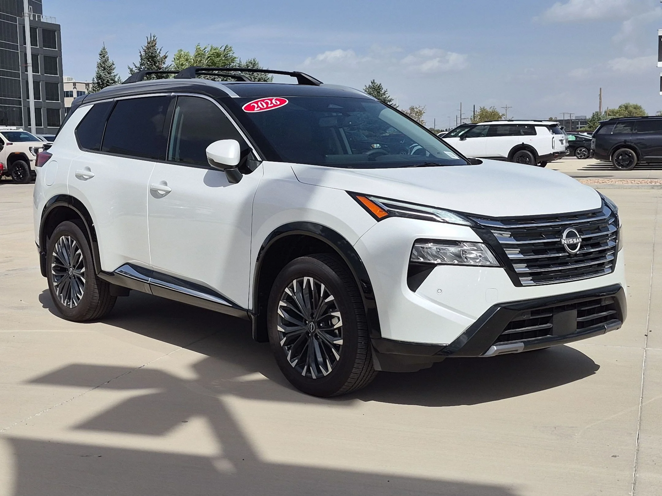 Used 2026 Everest White Pearl Tricoat Nissan Platinum image 7