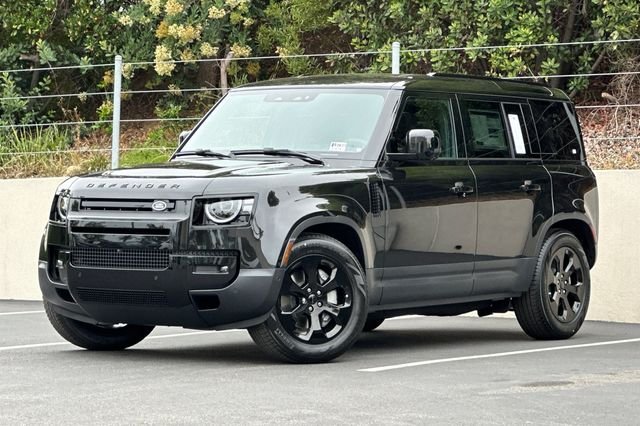 New 2026 Santorini Black Land Rover S image 1
