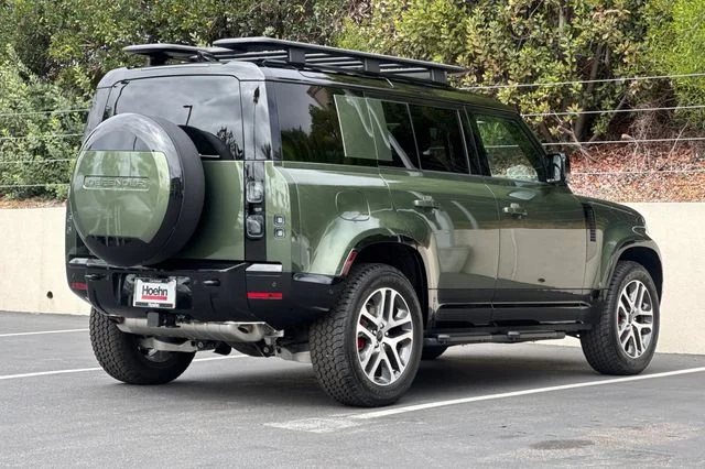 New 2026 Woolstone Green Land Rover X image 5