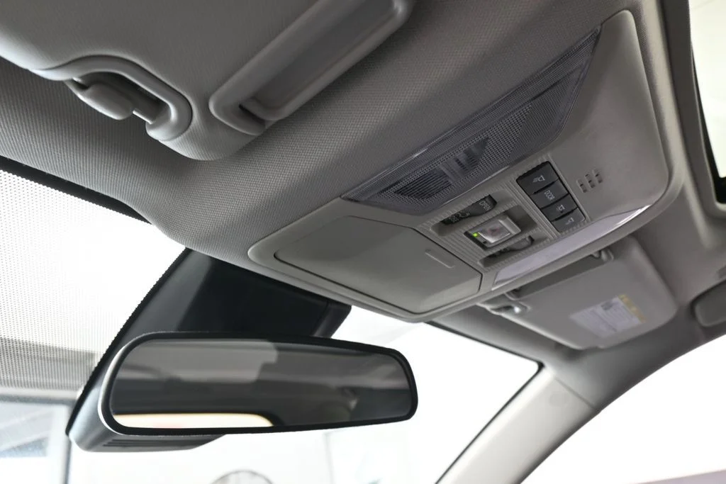 Used 2025 Ice Toyota XLE image 23