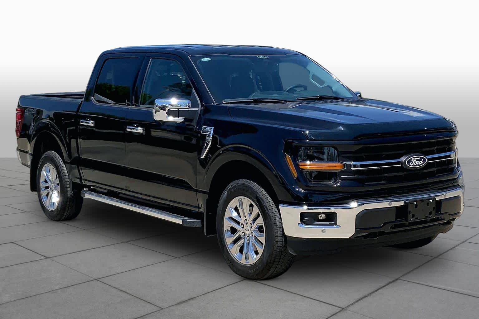 Used 2024 Agate Black Metallic Ford XLT image 3