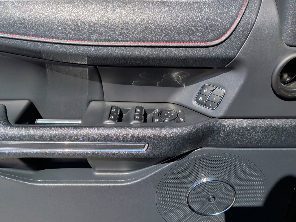 Used 2022 Agate Black Metallic Ford Limited image 12