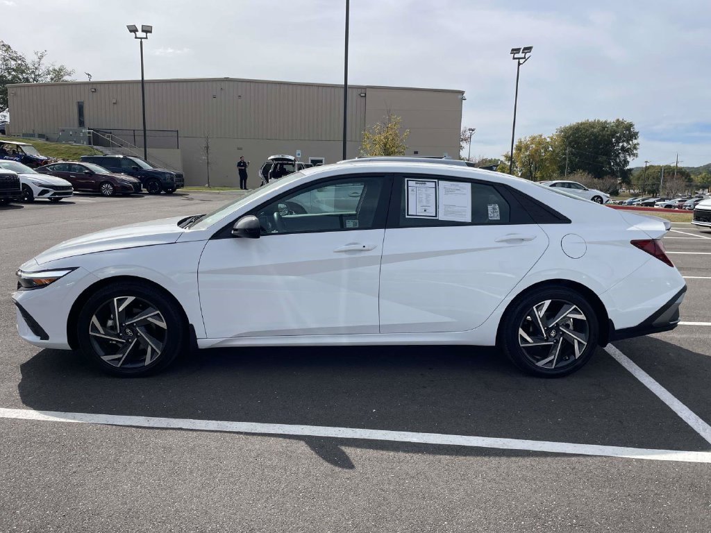Certified Used 2025 White Hyundai SEL Sport image 25