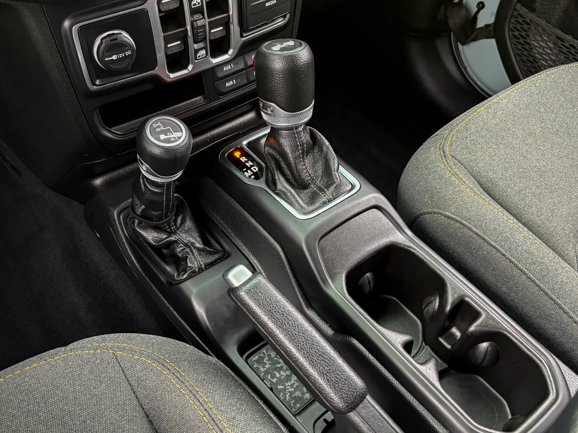 Used 2024 Gray Jeep Sport S image 29