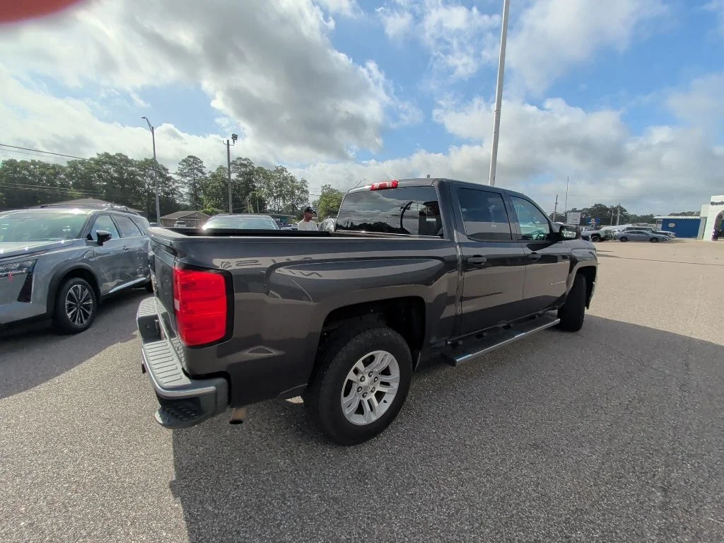 Used 2014 Gray Chevrolet LT image 5
