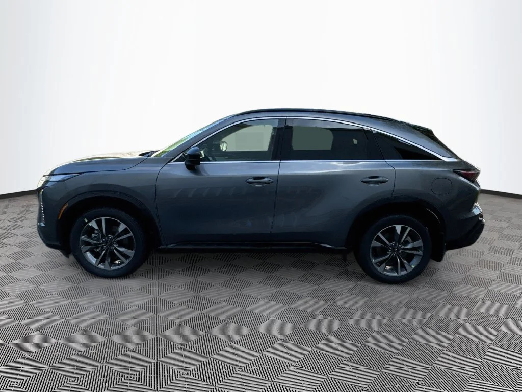 New 2027 GRAPHITE SHADOW INFINITI Luxe AWD image 8