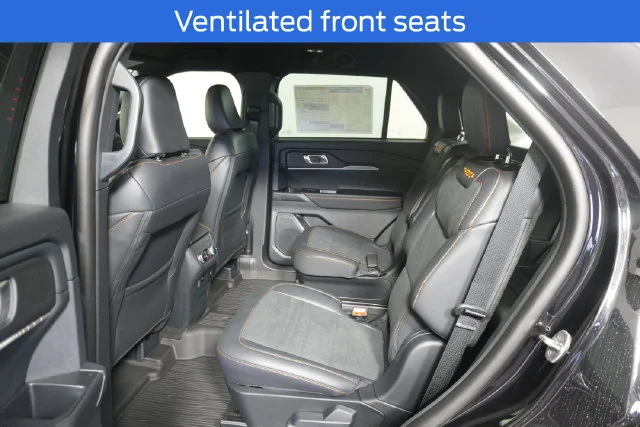 New 2026 Agate Black Metallic Ford Tremor® image 25
