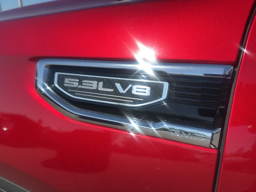 Used 2025 Volcanic Red Tintcoat GMC SLT image 12