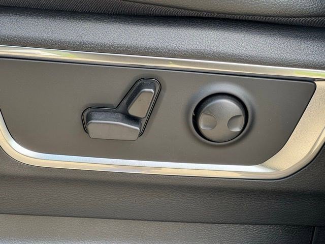 2026 RAM 1500 Laramie - Photo 12