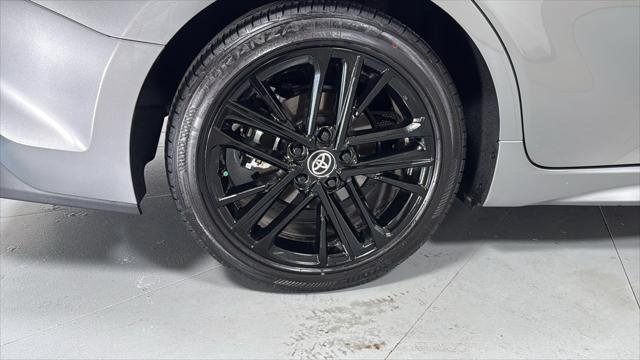 Certified Used 2026 PRECIOUS METAL Toyota SE image 22