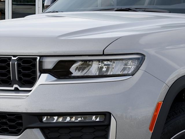 New 2026 Silver Zynith Exterior Paint Jeep Limited image 69