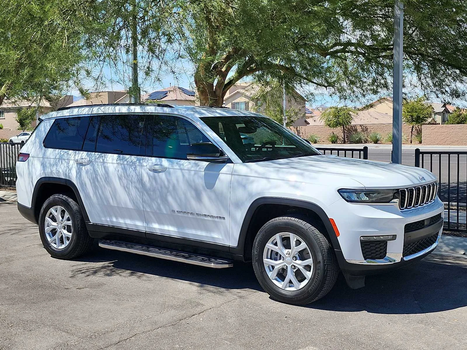 Used 2024 Bright White Clearcoat Jeep Limited image 2