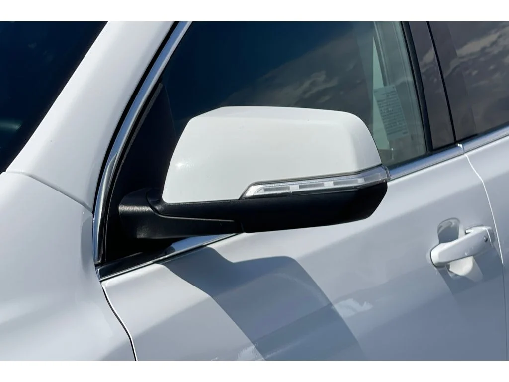 Used 2023 Summit White GMC SLT image 53