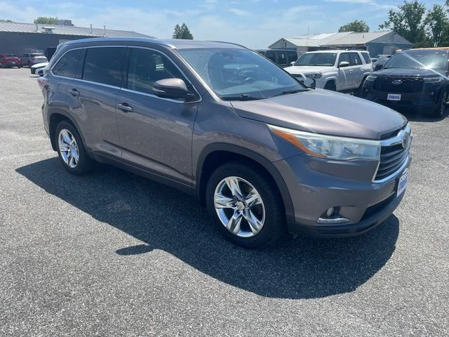 Used 2015 Predawn Gray Mica Toyota Limited Platinum V6 image 9