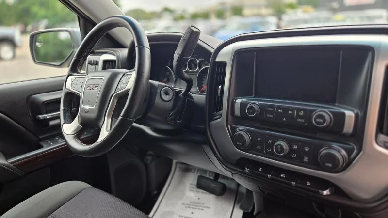 Used 2014 Blue GMC SLE Pickup 4D 6 1/2 ft image 31