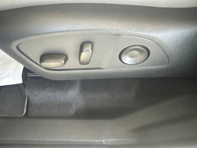 2026 GMC Acadia Elevation - Photo 9