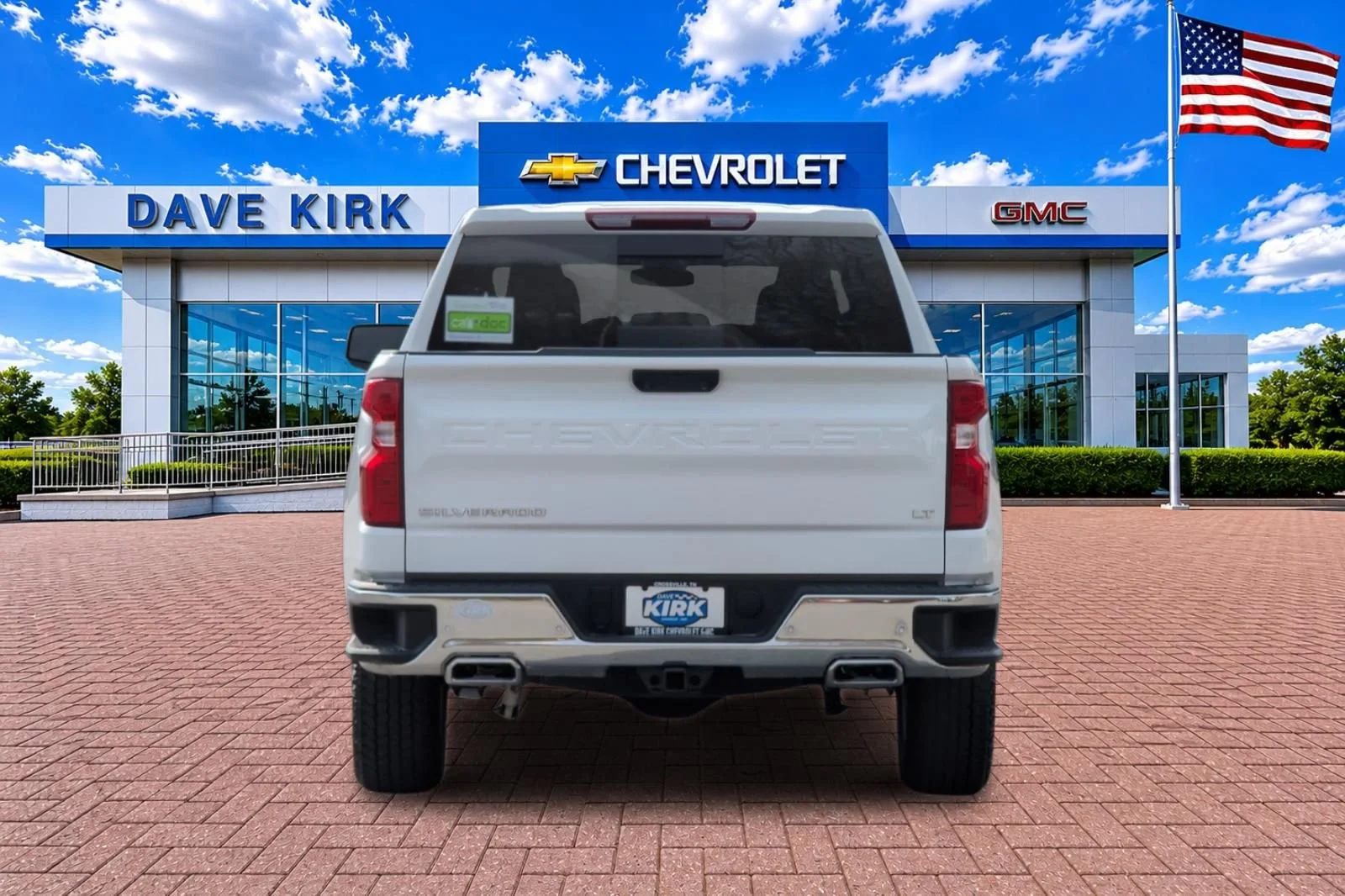 Used 2025 Summit White Chevrolet LT image 4