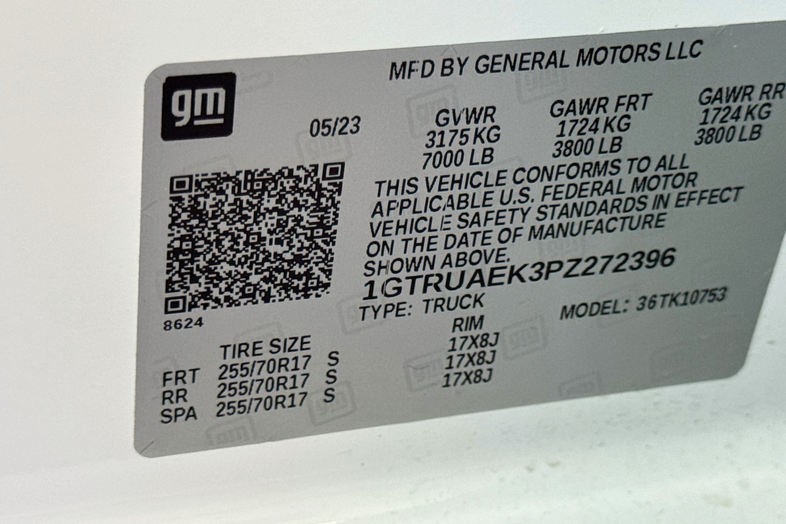 Used 2023 Summit White GMC Pro image 29