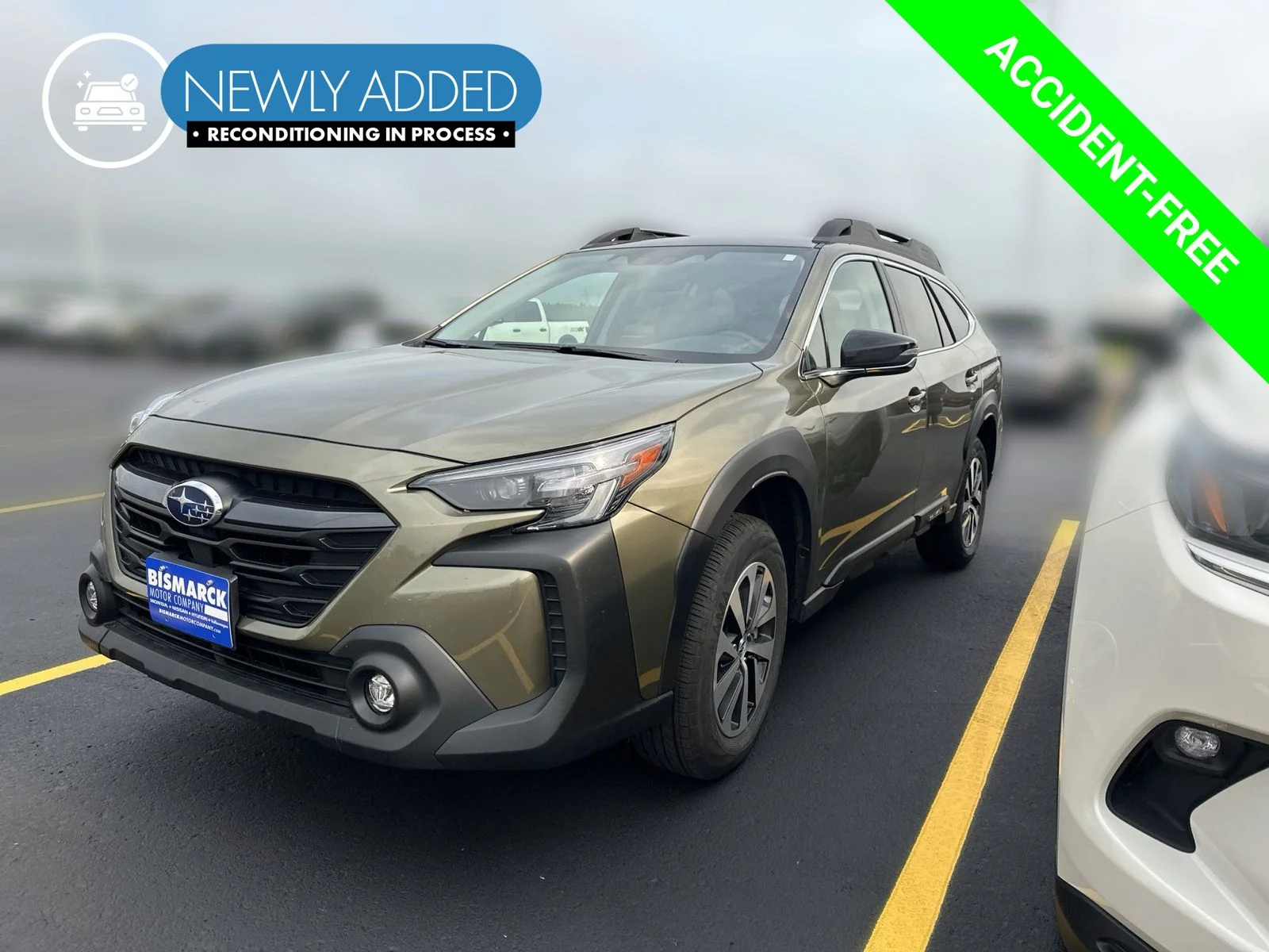 2025 Subaru Outback Premium's photo