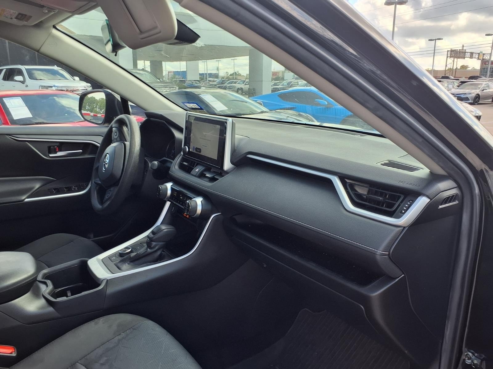 2023 Toyota RAV4 Woodland Edition - Photo 11