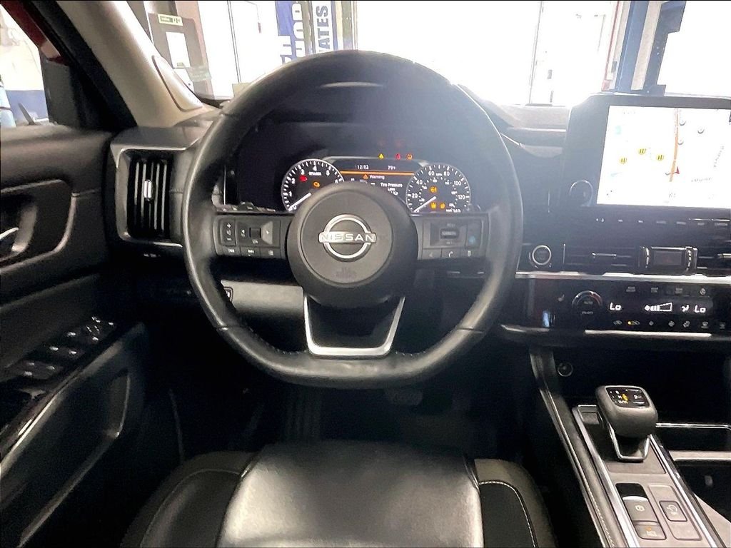 Used 2023 Red Nissan SL image 17