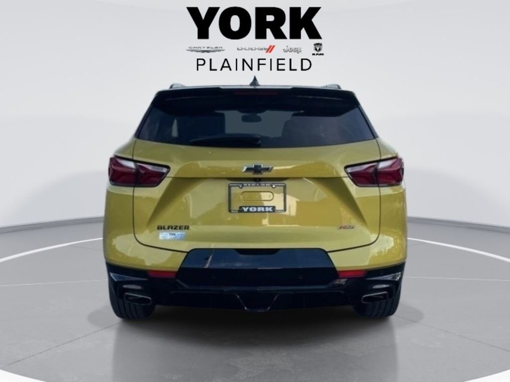 Used 2022 Yellow Chevrolet RS image 4